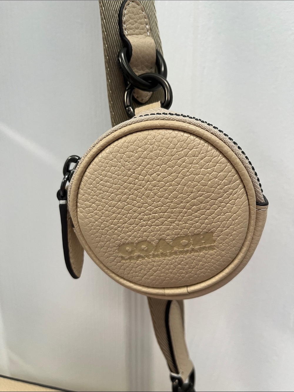 Coach Beige Crossbody Camera Bag with Coin Pouch - Picture 9 of 9